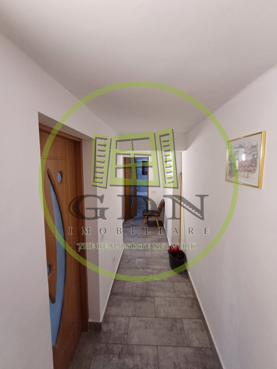 Apartament la casă de vânzare - 7 camere | 170 mp | Strada Lupeni