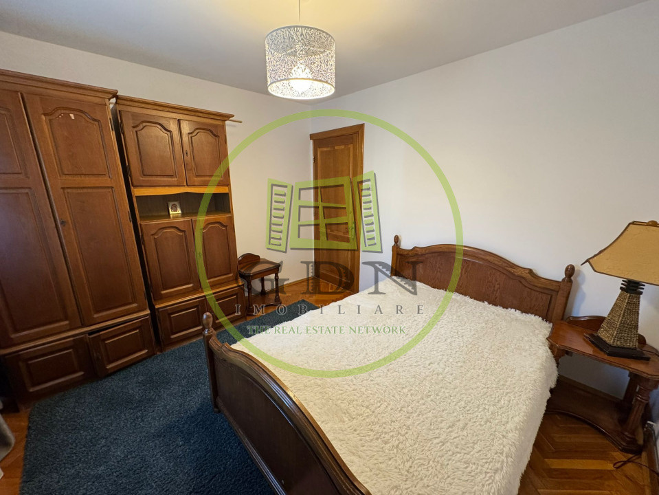 Apartament 2 camere, decomandat, 54mp, cartier Rovine, zona Parculet Rovine