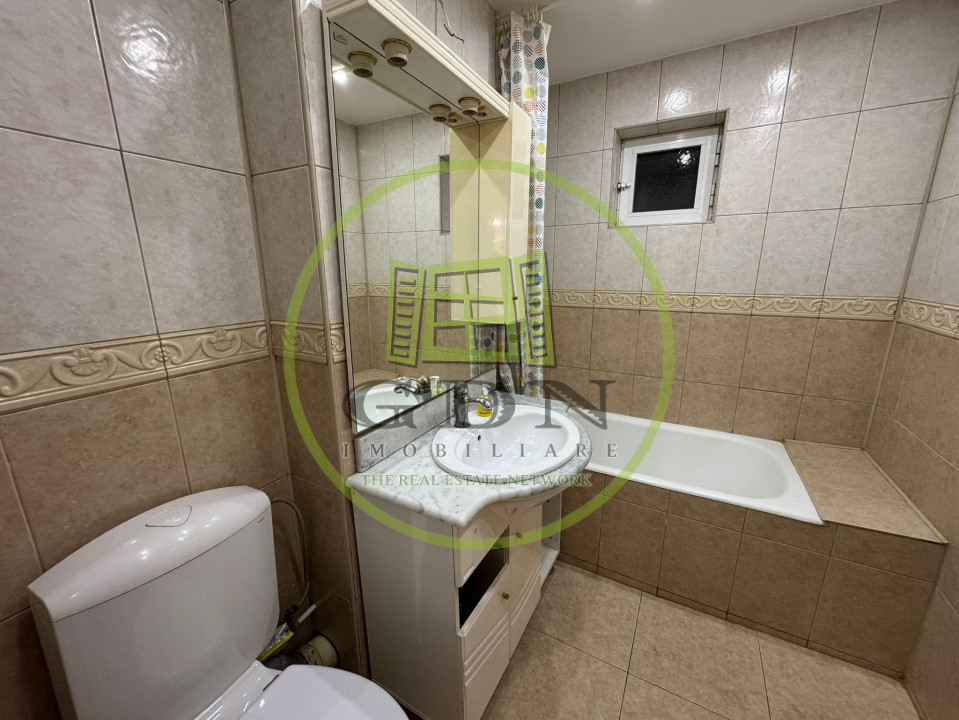 Apartament 2 camere, decomandat, 54mp, cartier Rovine, zona Parculet Rovine