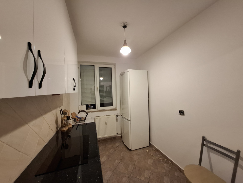 Apartament 2 camere, semi-decomandat, suprafață utilă 50 mp, Rogerius