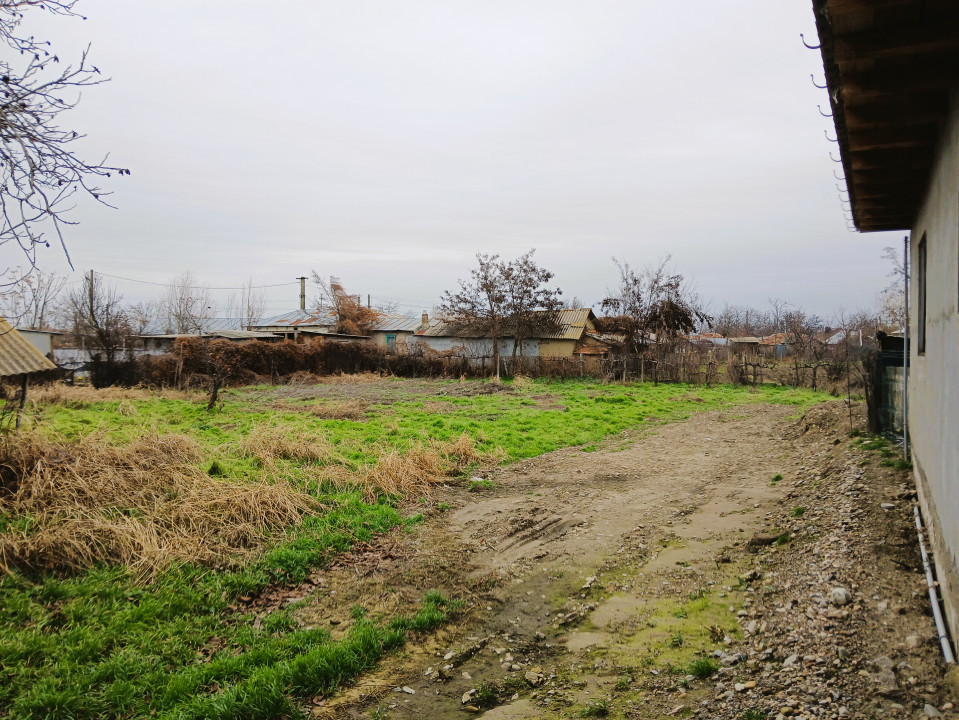 Casă Bătrânească de Vanzare – Satul Râmniceni, Judetul Vrancea