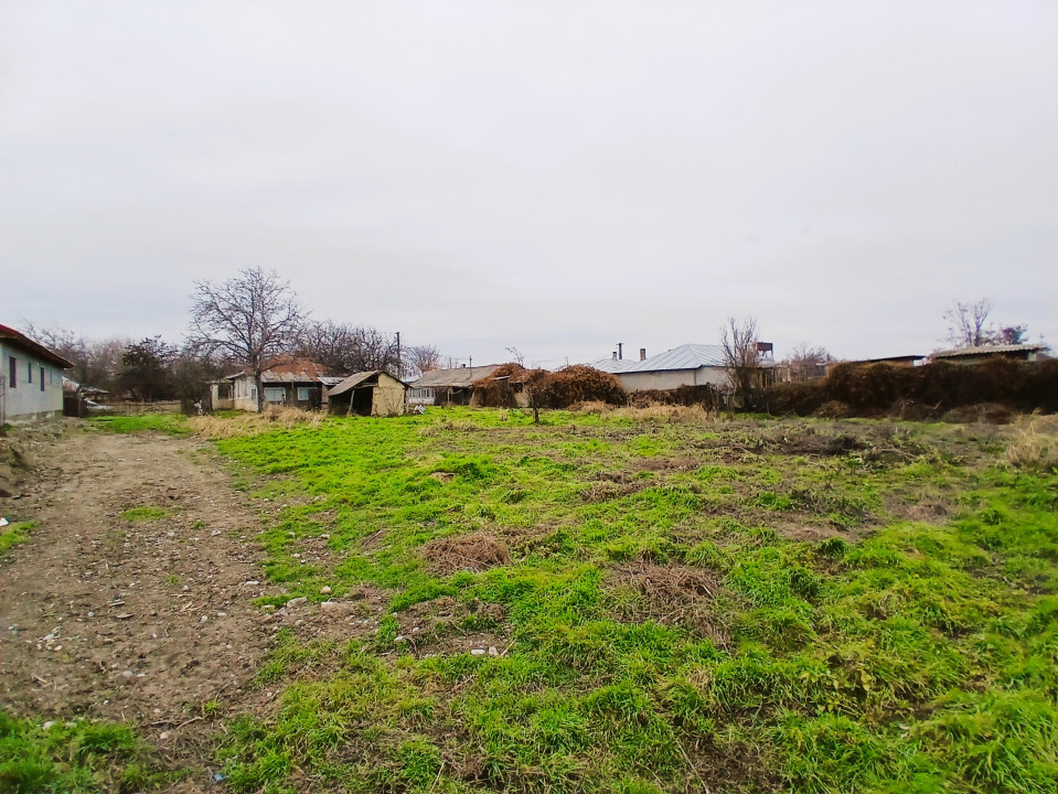 Casă Bătrânească de Vanzare – Satul Râmniceni, Judetul Vrancea