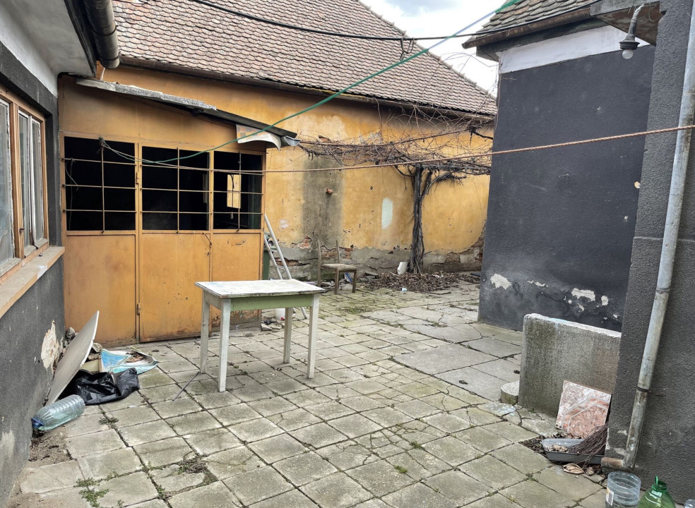 Casa de vanzare, zona Turnisor, 250mp utili