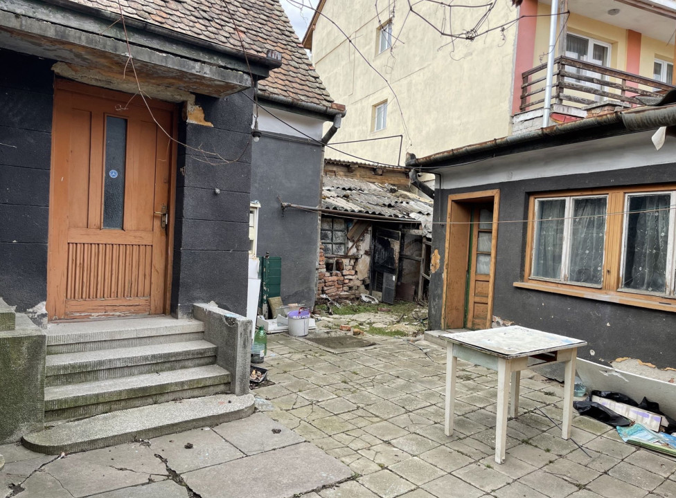 Casa de vanzare, zona Turnisor, 250mp utili