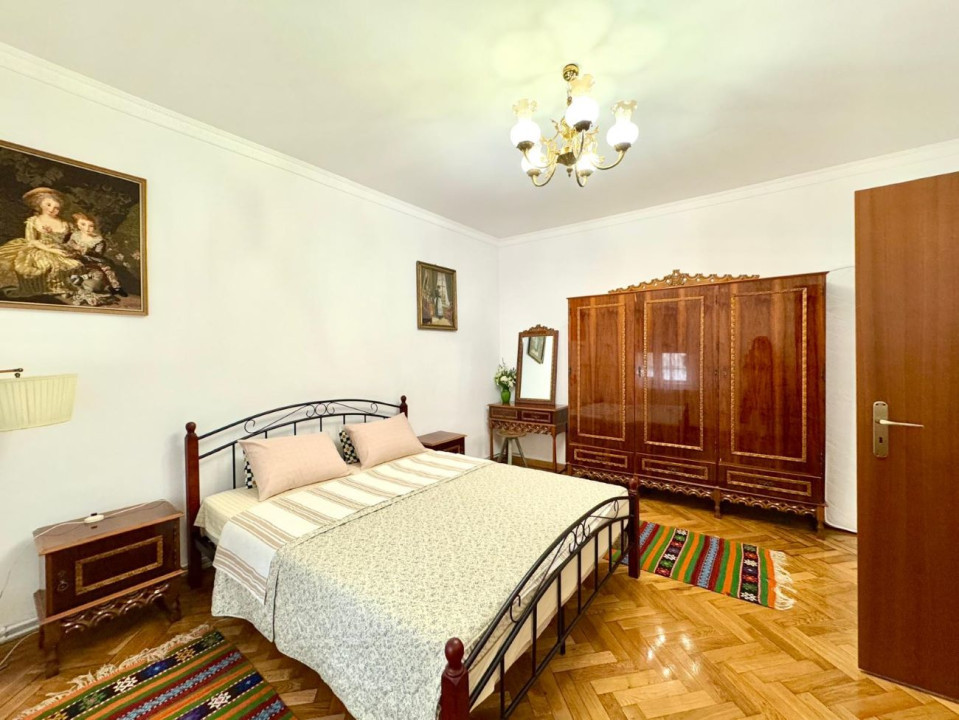 Apartament de inchiriat la casa cu curte