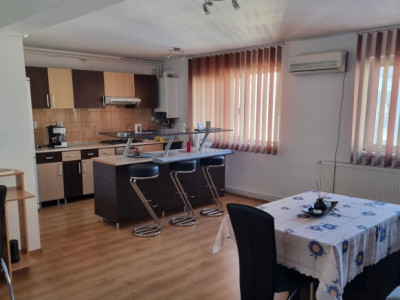 Apartament 3 camere de inchiriat , mansarda - Valea Aurie 