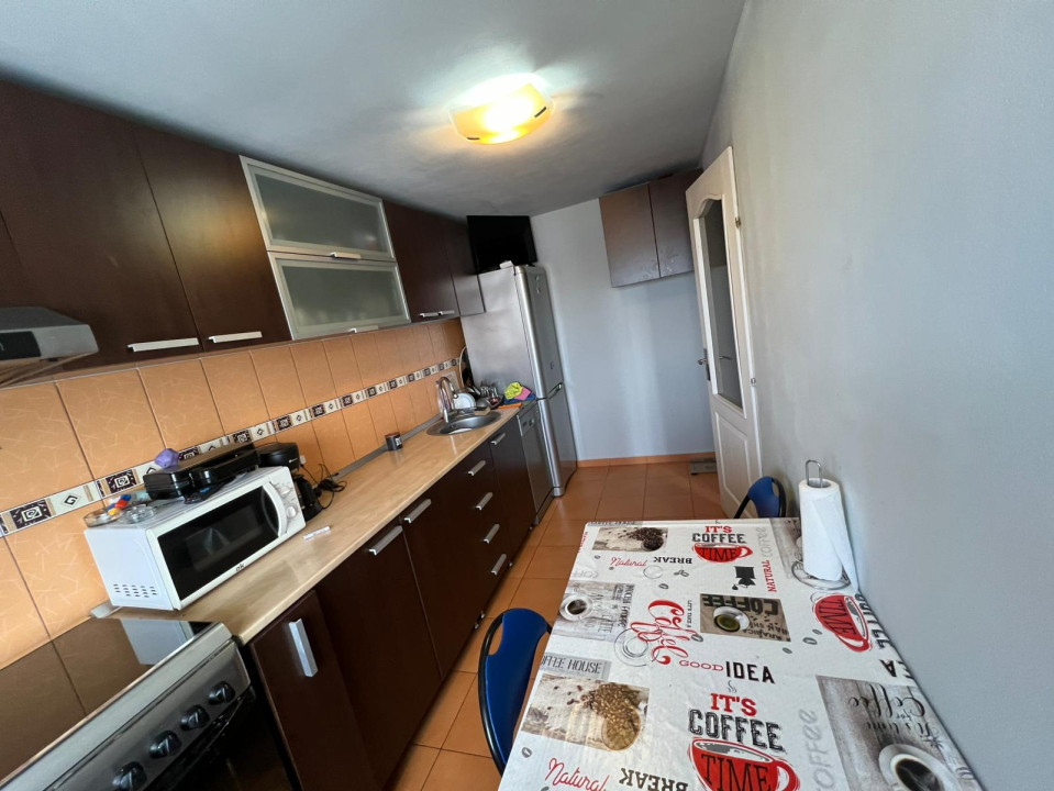 Apartament 2 camere de vanzare, zona Mihai viteazu sibiu 76 mp 