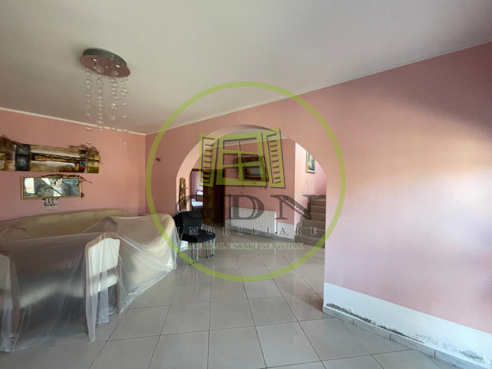 Casă impunătoare D+P+1 cu 709 mp teren și toate utilitățile în Balta Verde