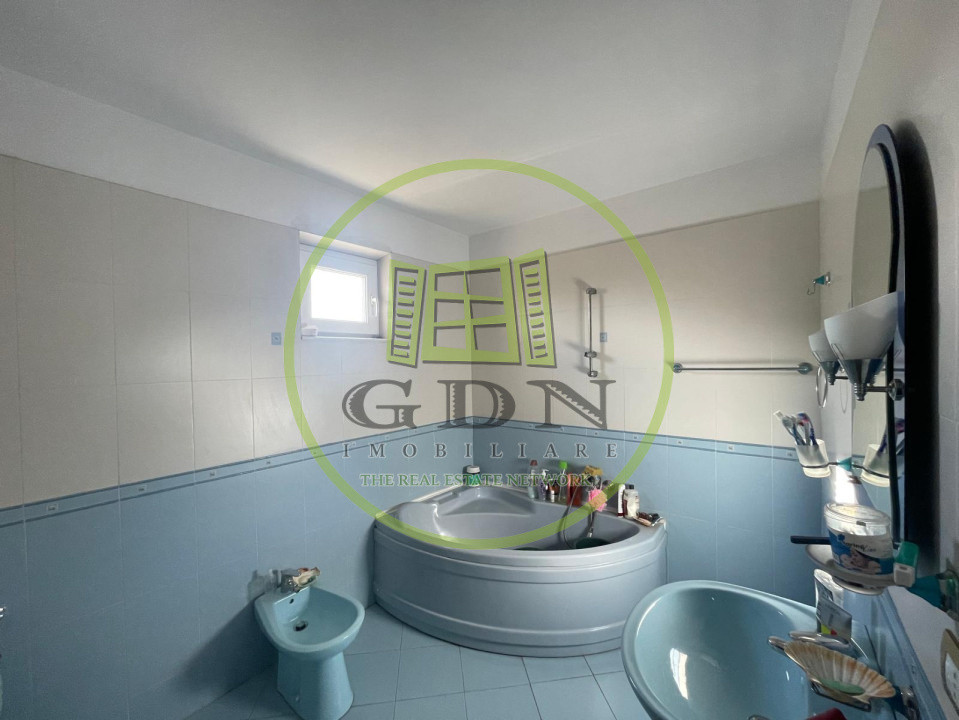 Casă impunătoare D+P+1 cu 709 mp teren și toate utilitățile în Balta Verde