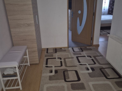 Apartament de inchiriat, 62mp utili, mobilat, utilat, zona Vasile Aaron