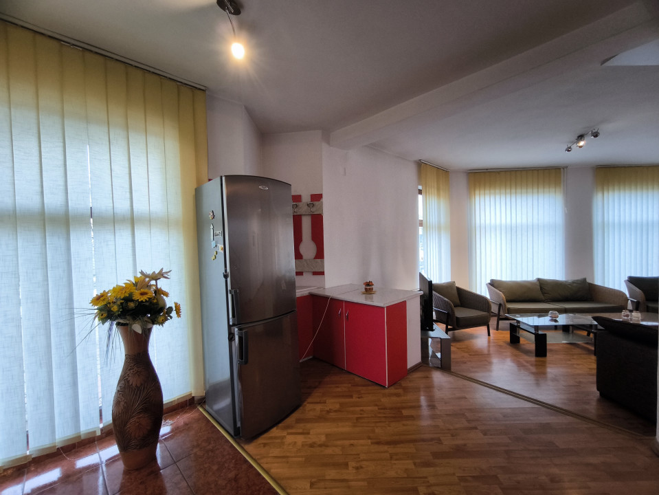 Casa P+1 cu 5 camere, suprafață utilă 180mp, Teren 1132 mp, Sânmartin