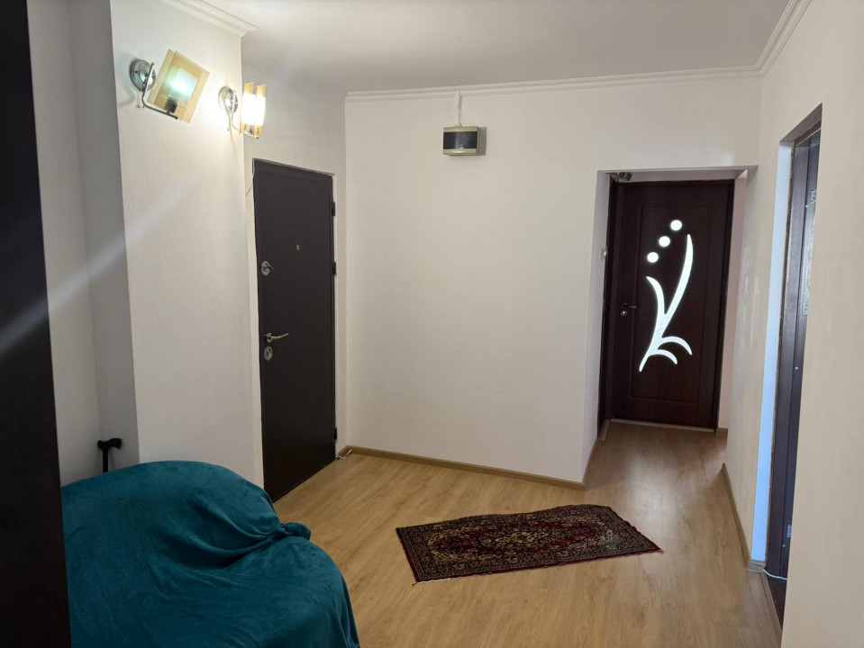 Apartament 3 camere, zona Independenței