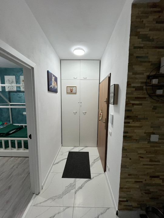 Apartament de vanzare 3 camere + gradina privata 