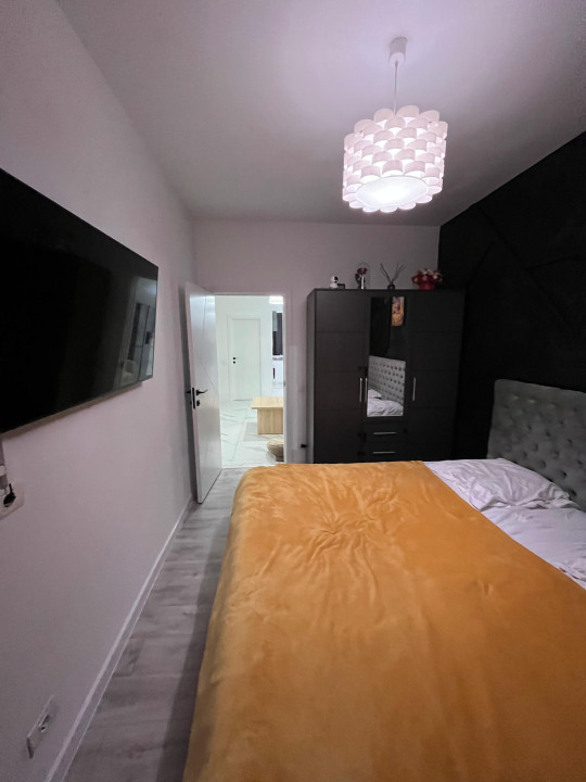 Apartament de vanzare 3 camere + gradina privata 