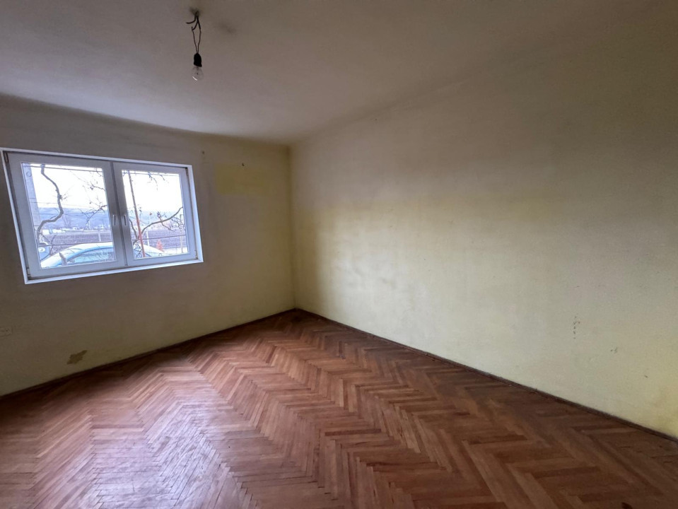 Ocazie! Casă familială cu 2 apartamente, 150 mp. Sânnicoară, 219900 Eur