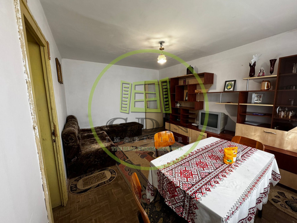 Apartament 2 camere, semidecomandat, 42mp, cartier Craiovita Noua