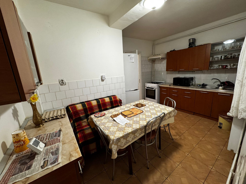 Apartament 3 camere, decomandat, 64,46mp, cartier Gara, zona Guliver