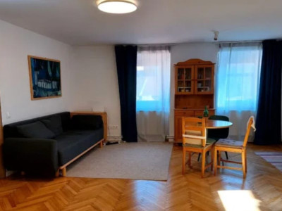 Apartament 3 camere suprafata  total de 89,44mp de vanzare, -Central