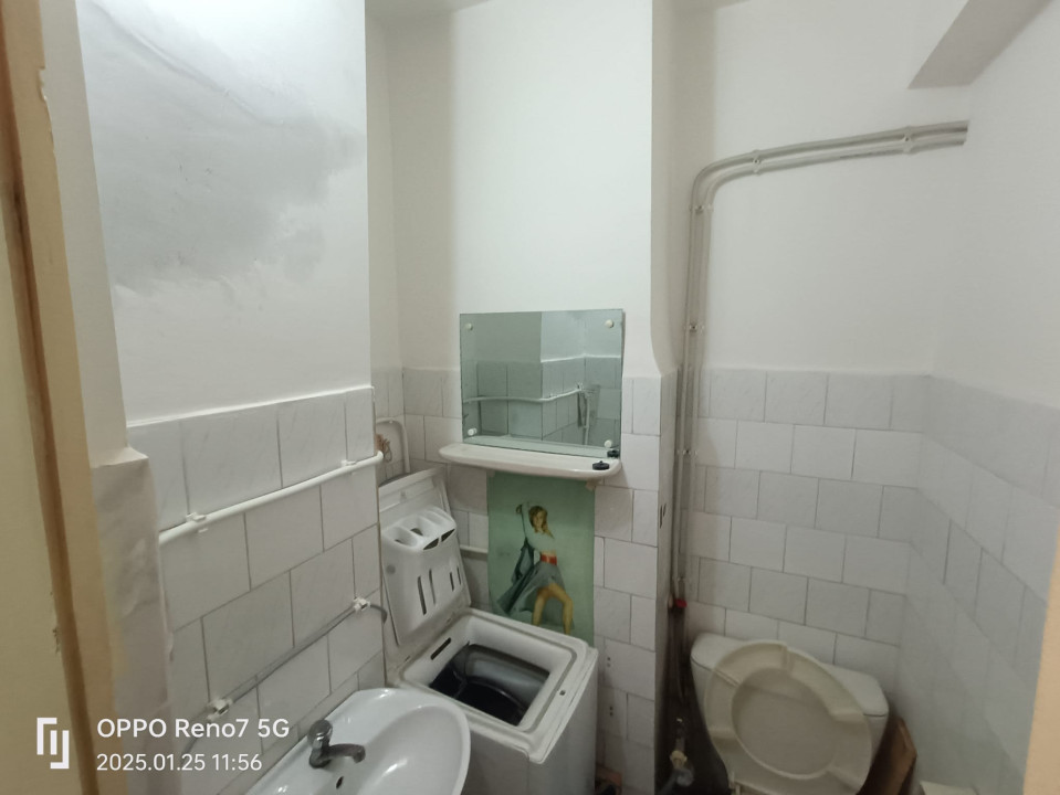 Apartament cu 3 camere de vânzare