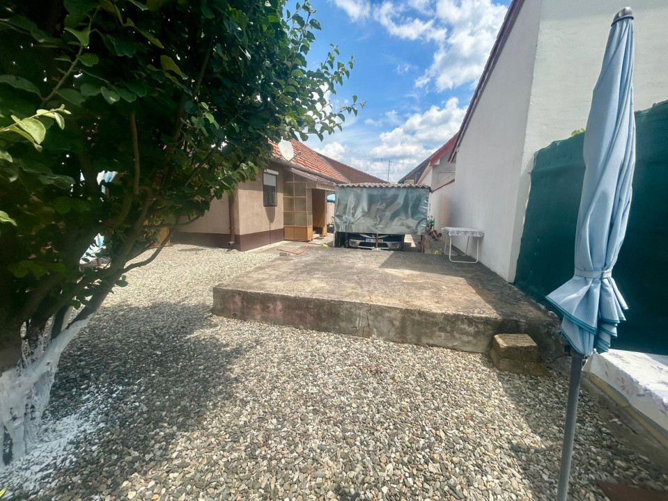 Casa pe un singur nivel, Selimbar-4 camere-110 mp