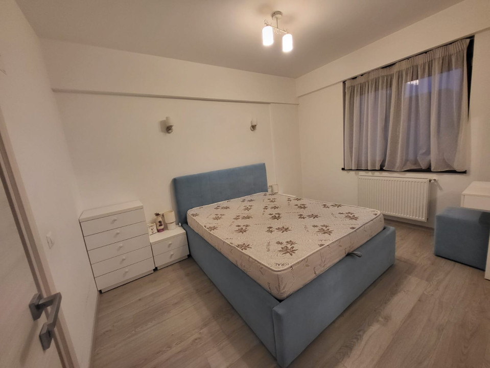 Apartament 3 camere, semidecomandat, 69 mp., cartier Centru, zona Bujorului